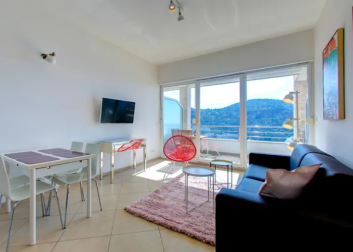 Katarina 1st Floor Apartman *