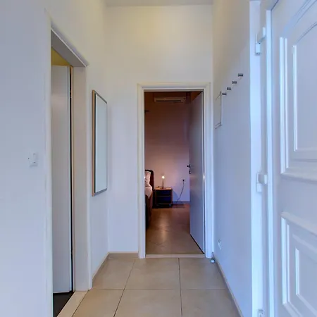 Daire Katarina 1st Floor *