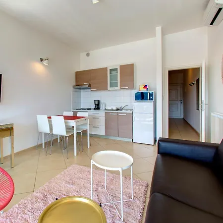 Daire Katarina 1st Floor