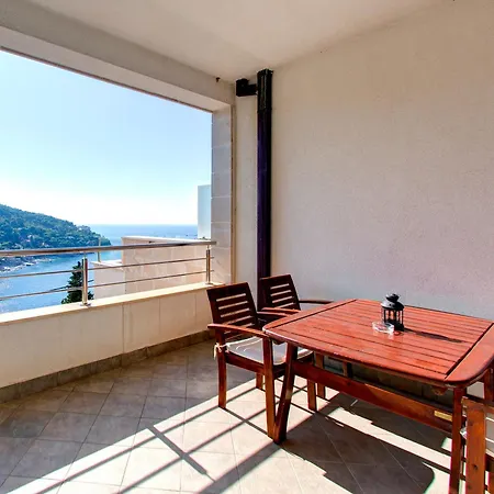 Katarina 1st Floor Apartman